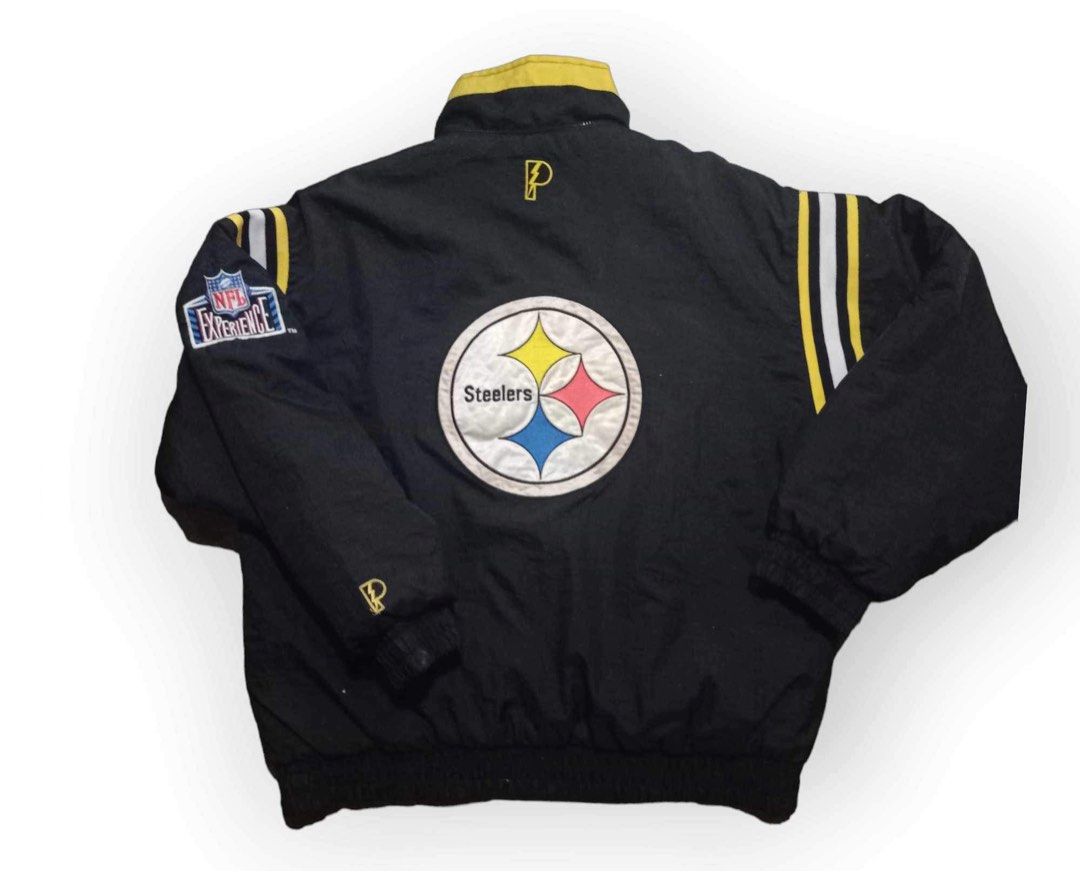 Vintage Steelers by Pro Player (Category: Coats, Jackets and Outerwear) located in Aritao. Submitted by moanthrift (Listing ID 1292454515, Image 2). Description: Missing hood No other issue Excellent Condition.