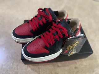 (Category: ) located in . Submitted by snkrs3 (Listing ID 1292502874, Image 1). Description: .