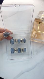 ［10pcs］Short Ballerina Nails Blue Diamond Cat Eye Nails Fake Nail Art Finished Manicure