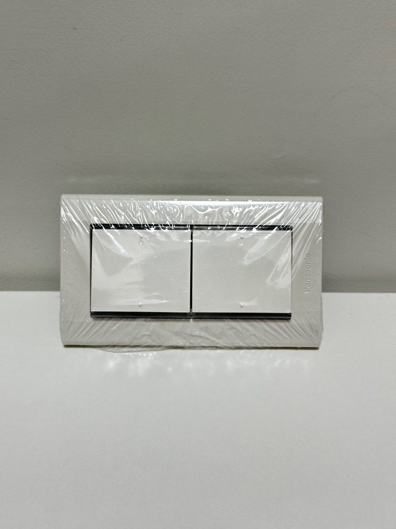 國際牌單切6個、雙切開關2個, 電視及其他電器, 其他家庭電器在旋轉拍賣