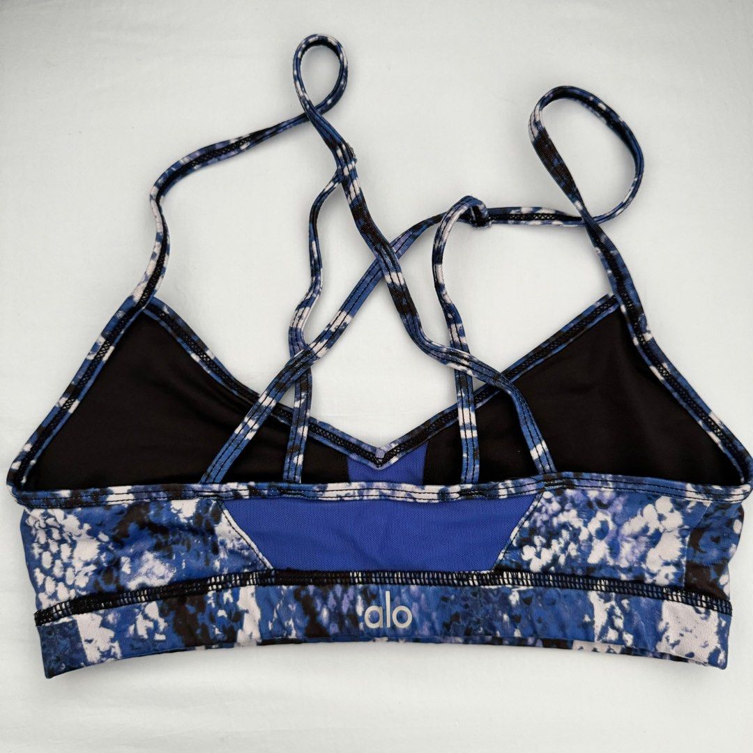 Brand New Alo Yoga Elevate Tank - Blue Moon, Women's Fashion, Activewear on  Carousell