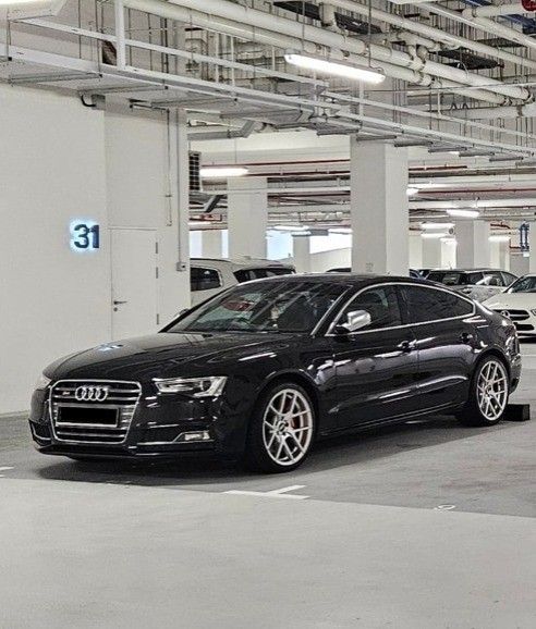 Audi S5 Sportback 3.0 TFSI quattro S-tronic (A) (Category: Used Cars) located in Singapore. Submitted by zenchee88 (Listing ID 1292661361, Image 1). Description: Hi there! Rare Original Facelift B8.5 High bhp/$ ratio Ported Supercharger, Miltek Exhaust System, pulley upgraded. Easy Maintenance No Leak and oil consumption. Direct Owner. Direct Buyer can PM for Info..
