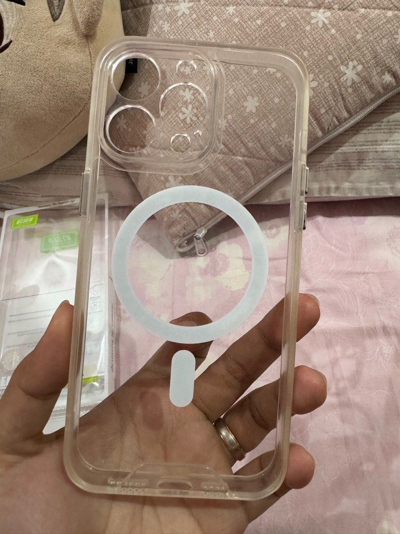 Bisen phone case IPhone 15 PM (Category: Cases & Sleeves) located in Las Pinas. Submitted by annibeah (Listing ID 1292746038, Image 2). Description: Used for one day as temporary case. .