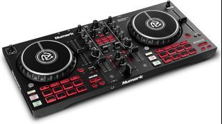 bnew sealed Numark Mixtrack Pro FX 2-channel DJ Controller