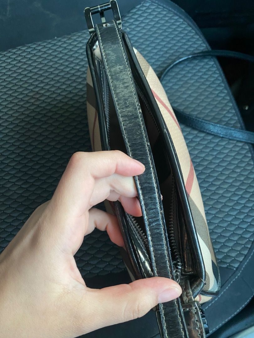 Burberry bag zipper sales