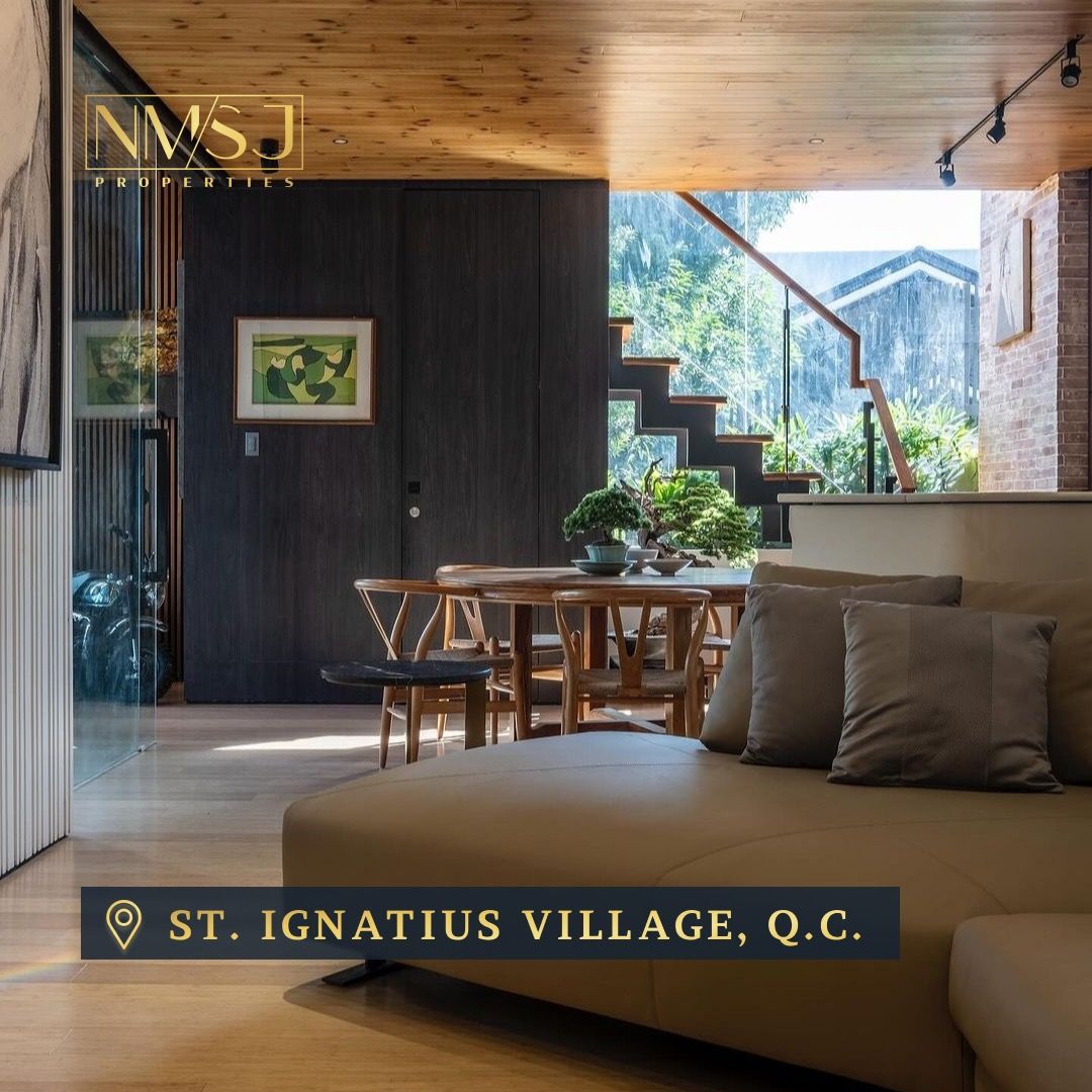 Corner House and Lot For Sale with Roofdeck in St Ignatius Village near