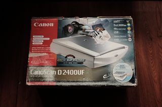 Film Scanner CanoScan D 2400UF