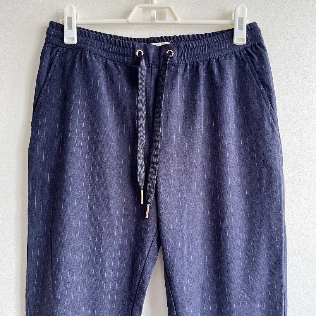 FOREVER21 pinstripe self-tie trousers (Category: Other Bottoms) located in Pasig City. Submitted by sagefields (Listing ID 1292639571, Image 2). Description: Like new. Size EU36 on tag but 30" stretchy waist 📍Ortigas Center 💰BPI/GCash 🛵Grab/Lala 📦GoGoXpress.