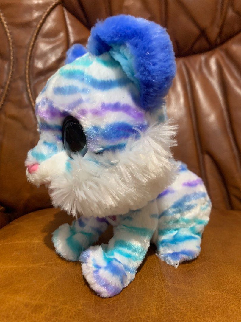 FurReal North Sabertooth Kitty Interactive Plush Pet (Category: Plushies & Soft Toys) located in Davao. Submitted by riccirici (Listing ID 1292725238, Image 2). Description: FurReal North Sabertooth Kitty Interactive Plush Pet Battery Operated Working Good Condition 1,800 php + SF 180 php excl via J&T (W/O Seller sponsored voucher) Courier JRS, J&T Gcash, Bank Transfer Description ✅THIS CHILLY PREHISTORIC KITTY NEEDS YOUR LOVE AND CARE to feel wa