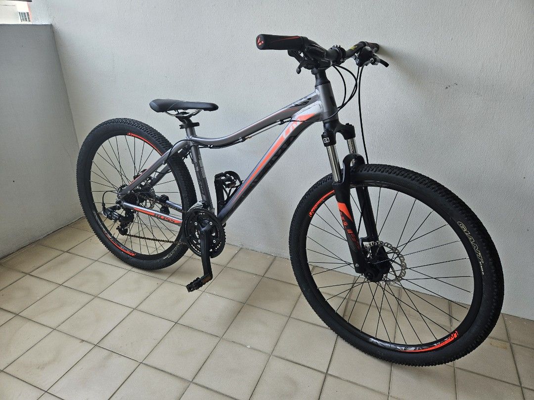 GIANT LIZ 2 BLISS ALUMINIUM MTB Sports Equipment Bicycles