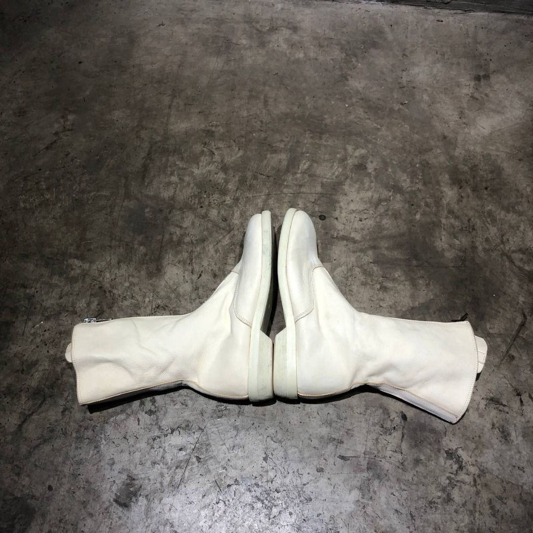 Guidi Front Zip Army Boots (Category: Sneakers & Footwear) located in Quezon City. Submitted by johnpaulperezzz (Listing ID 1292660716, Image 3). Description: NAME: Guidi Front Zip Army Boots COLOR: White SIZE: 37 FIT: 7 womens CONDITION: 8/10 ISSUE: -signs of usage PRICE: 15k .