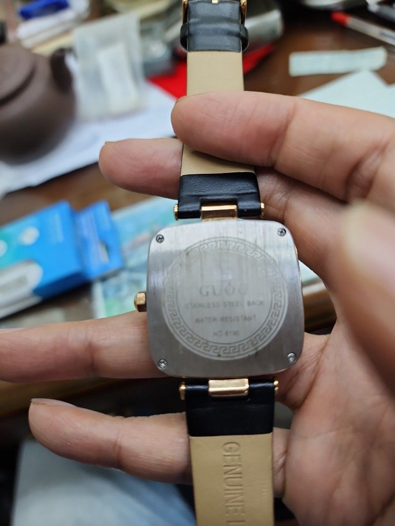 GUOU watch no 8190 with genuine leather belt, 名牌, 手錶- Carousell