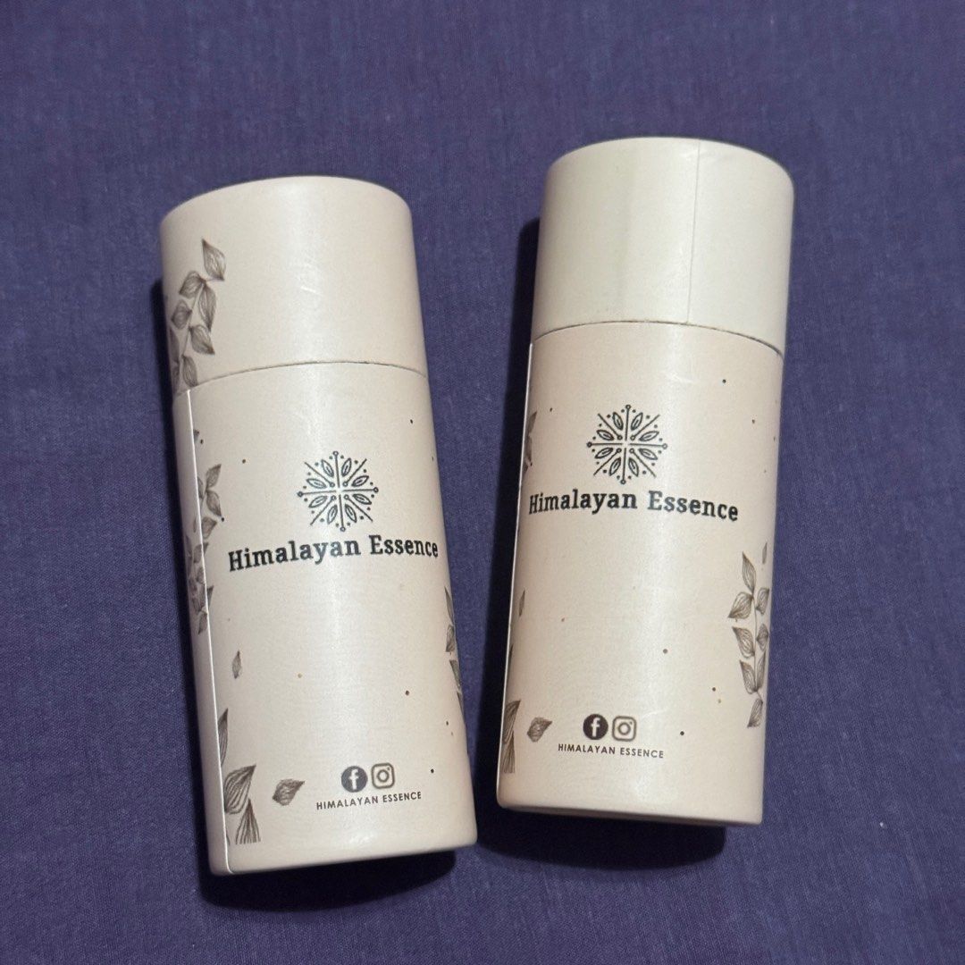 Himalayan Essence Essential Oils (Category: Home Fragrance) located in Binan City. Submitted by aeiryse (Listing ID 1292770368, Image 1). Description: NOTE: Only if you buy this Mia Maison Air Purifier and Diffuser https://carousell.app.link/8CVLWUrFyJb I can give these oils for free Expiration Date: August 10, 2024 RFS: No intention of using these.