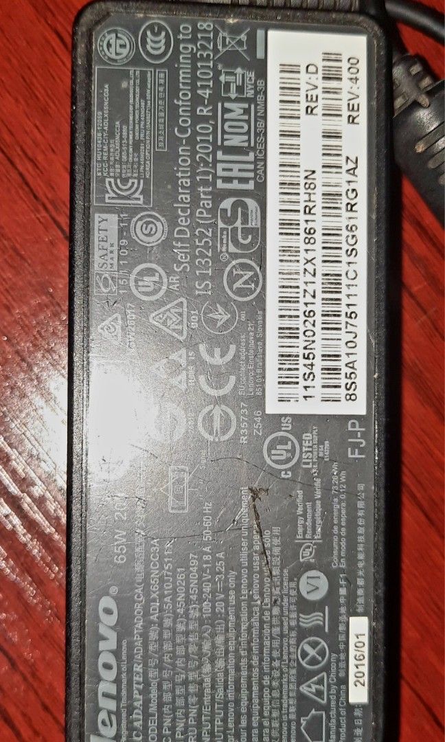 Lenovo Charger Authentic (Category: Laptops & Notebooks) located in Quezon City. Submitted by ryeish (Listing ID 1292721672, Image 3). Description: Lenovo idea pad 305 Charger Good pa po no issue..