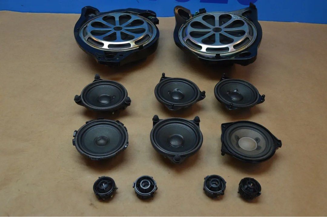 Burmester Subwoofer Mercedes W205 Subwoofer Burmester Mercedes