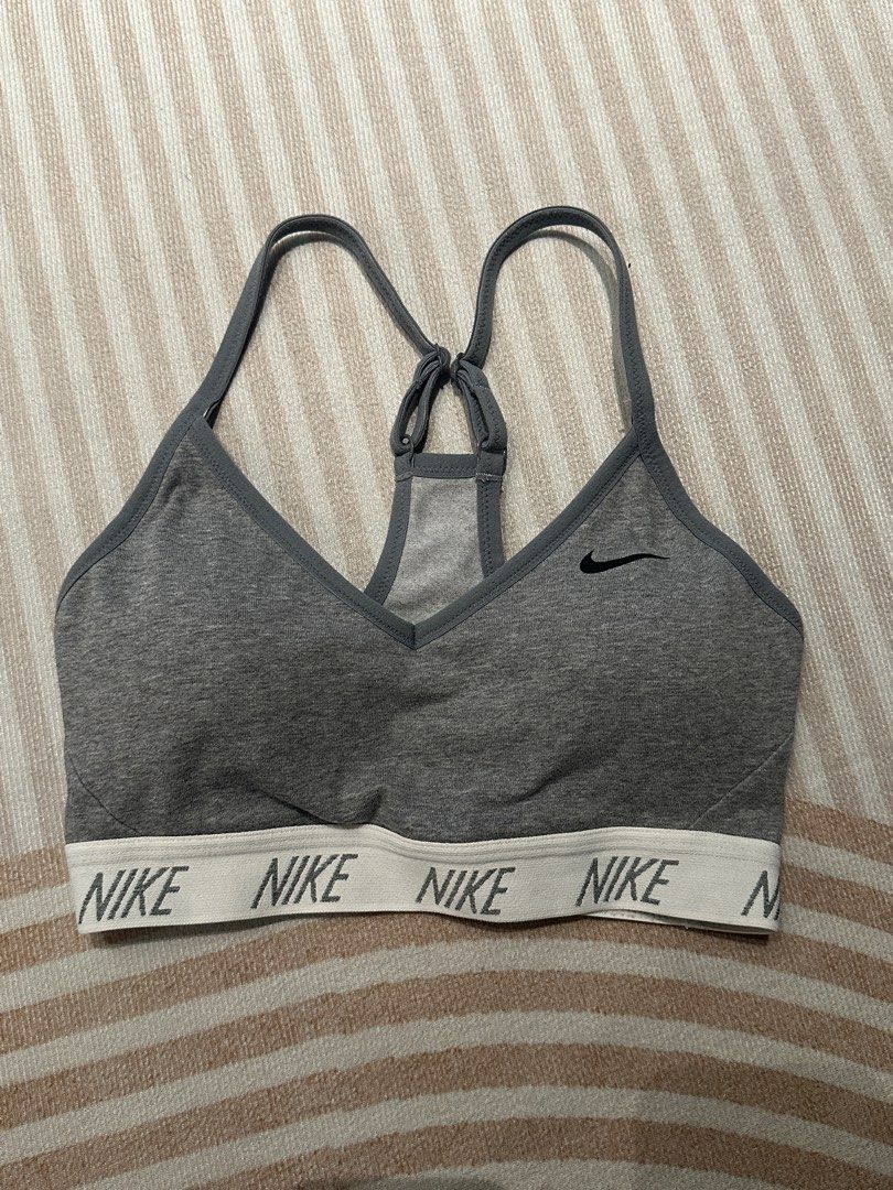 Nike Sport Bra Size S, 女裝, 運動服裝- Carousell
