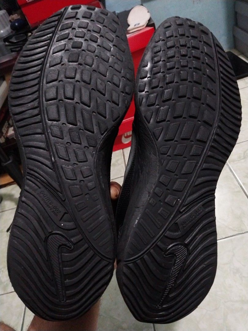Nike zoom structure V16 sampan 41 Fesyen Pria Sepatu Lainnya di Carousell