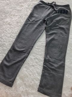 (Kategori: ) berada di . Dikirim oleh happythrifttt (ID iklan 1292675008, Gambar 1). Deskripsi: .