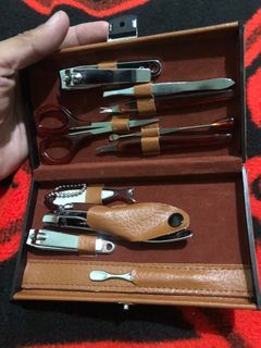 Portable leather case grooming kit complete