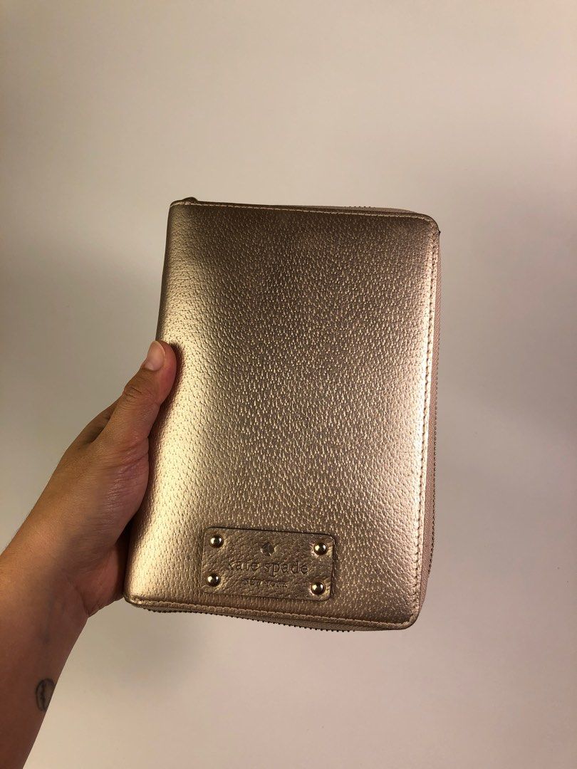 Preloved Kate Spade Leather ring binder planner Personal size Hobbies Toys Stationary Craft Other Stationery Craft on Carousell