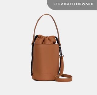 Preloved Straightforward Sling Bag for Men and Women