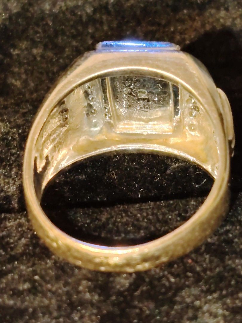 Rectangular Jade Ring (Category: Jewelry) located in Singapore. Submitted by hisjewellery (Listing ID 1292770996, Image 3). Description: Smart and attractive men's Rectangular Grade A Jade Ring in 18K(750) W/G. Size 21. With 12 natural diamonds, TCW 0.24 Ct..