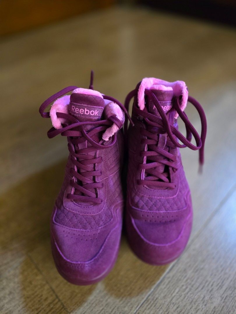 Reebok shape up boots Carousell