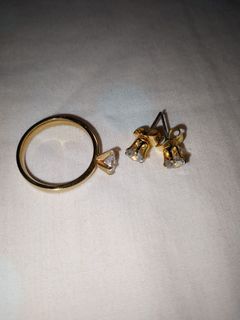 Ring & earrings