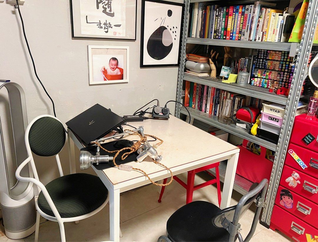 Study Table (Category: Tables & Sets) located in Singapore. Submitted by gentleturtle.42a375 (Listing ID 1292729197, Image 1). Description: .