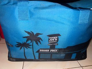 Trader Joe’s Insulation Cooler Bag