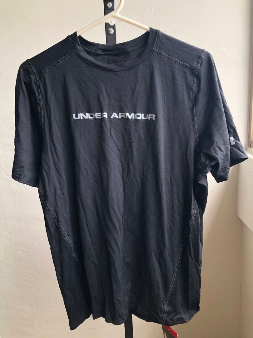 Under Armour T shirt New with tags Heatgear DISCONTINUED DESIGN