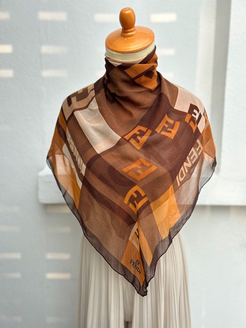 Vintage fendi outlet silk scarf