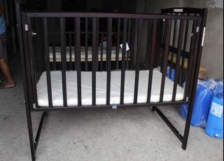 Wooden Baby Crib 🇯🇵
Brand-new