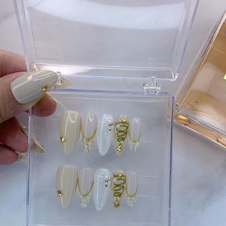 ［10pcs］Almond Nails Small Fragrance Style French Wool Pearl Diamond Wear Nails Fake Nails Nail Art Finished Nail Art