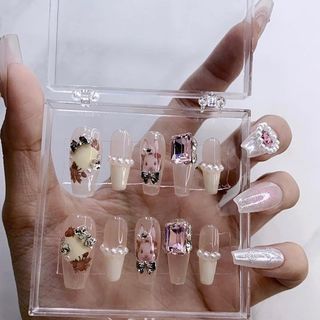 ［10pcs］Rococo Rabbit French Pearl Handmade Wearable Nail Finished Manicure fake nails