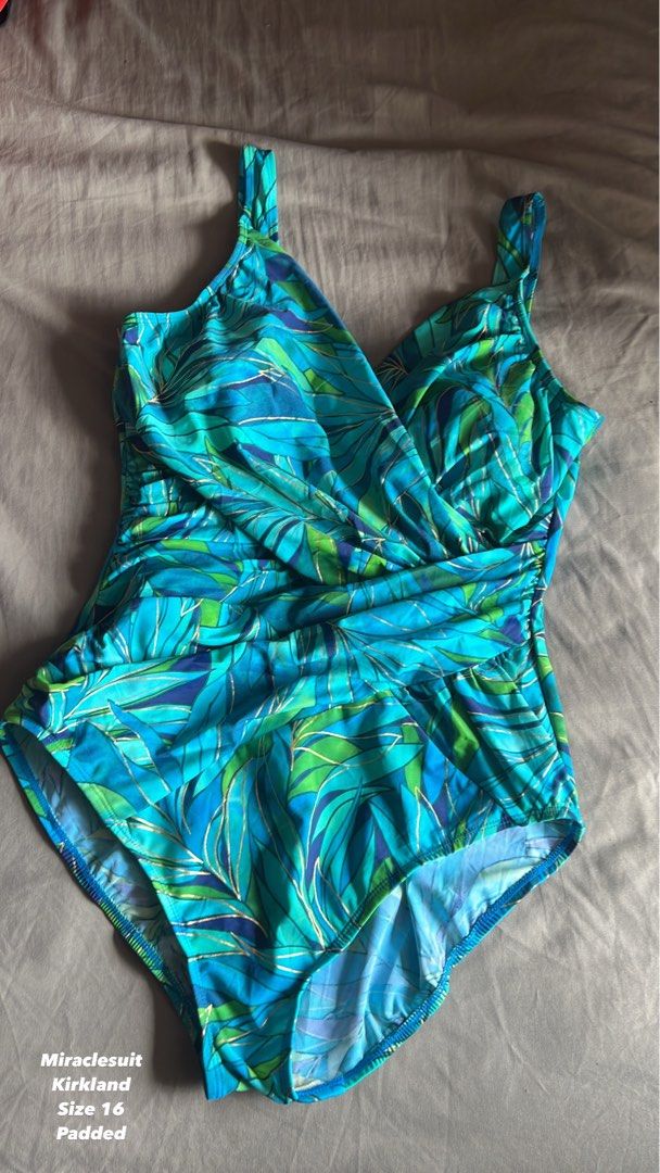 2XL MIRACLESUIT ONE PIECE SWIMSUIT Women s Fashion Swimwear