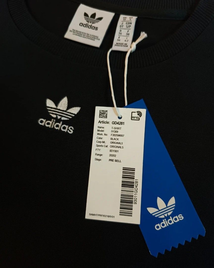 ADIDAS ORIGINALS CENTER LOGO TEE