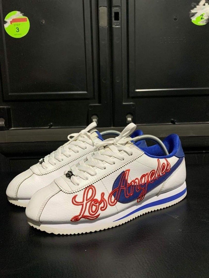 Chien nike cortez hotsell