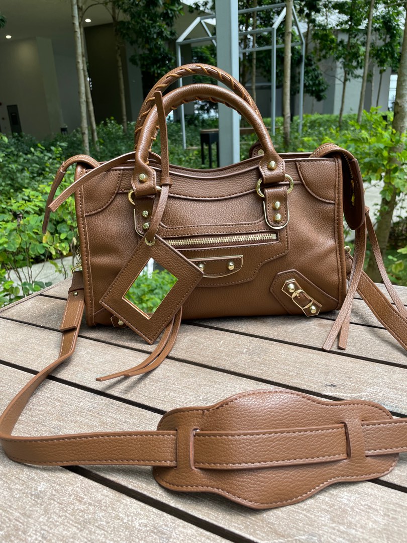 Balenciaga edge small deals