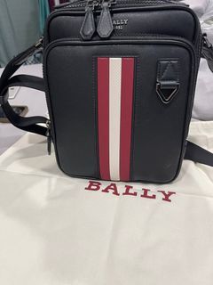 Bally Mackao Leather Messenger Bag