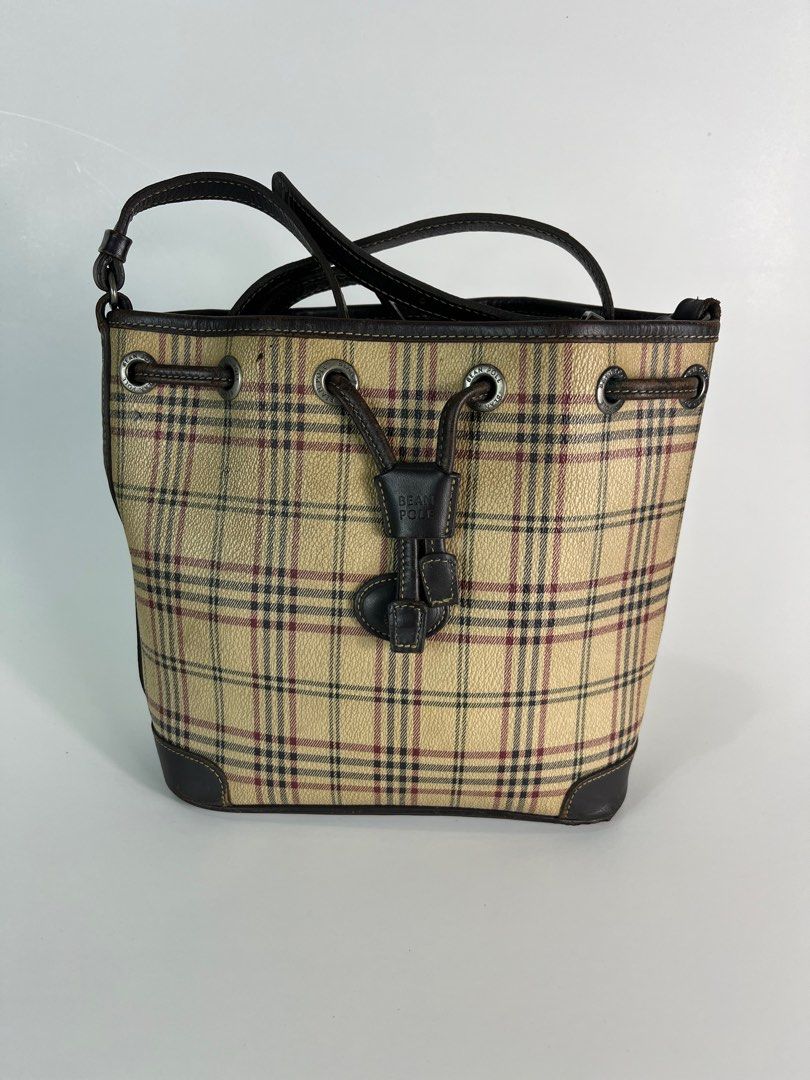 Bean Pole Bucket Bag