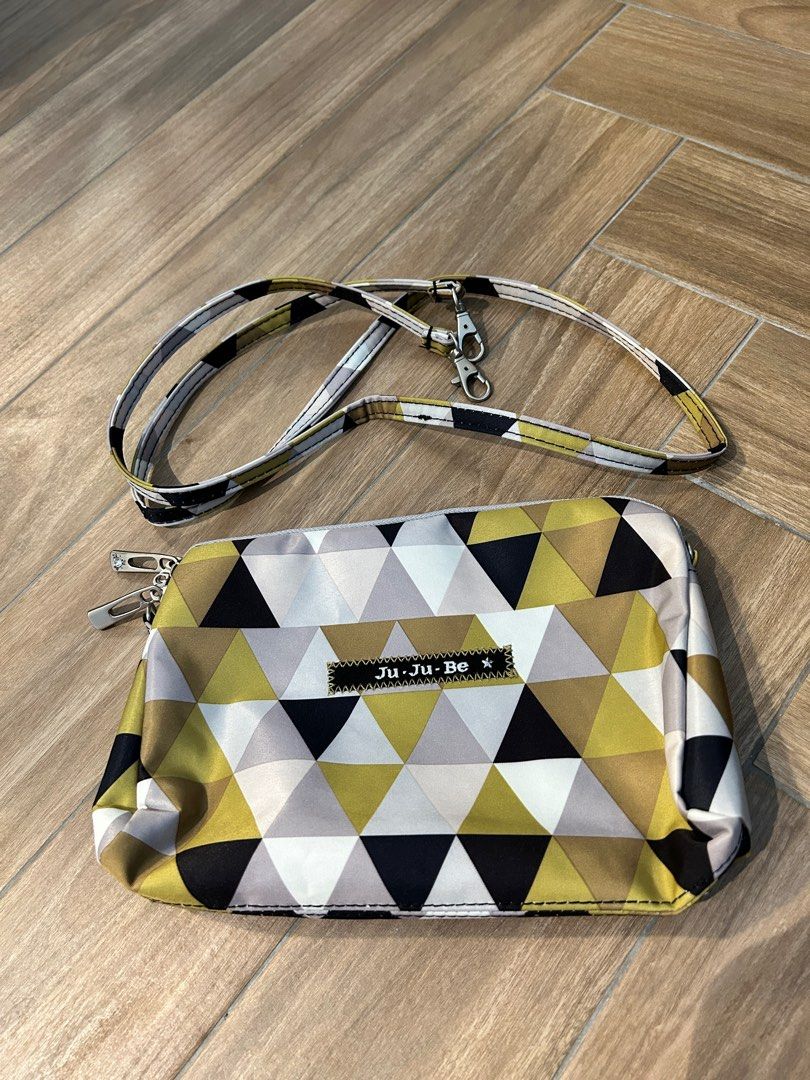 Jujube sling bag clearance