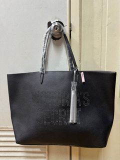 BNWT Auth VS Leather Large Tote Bag
