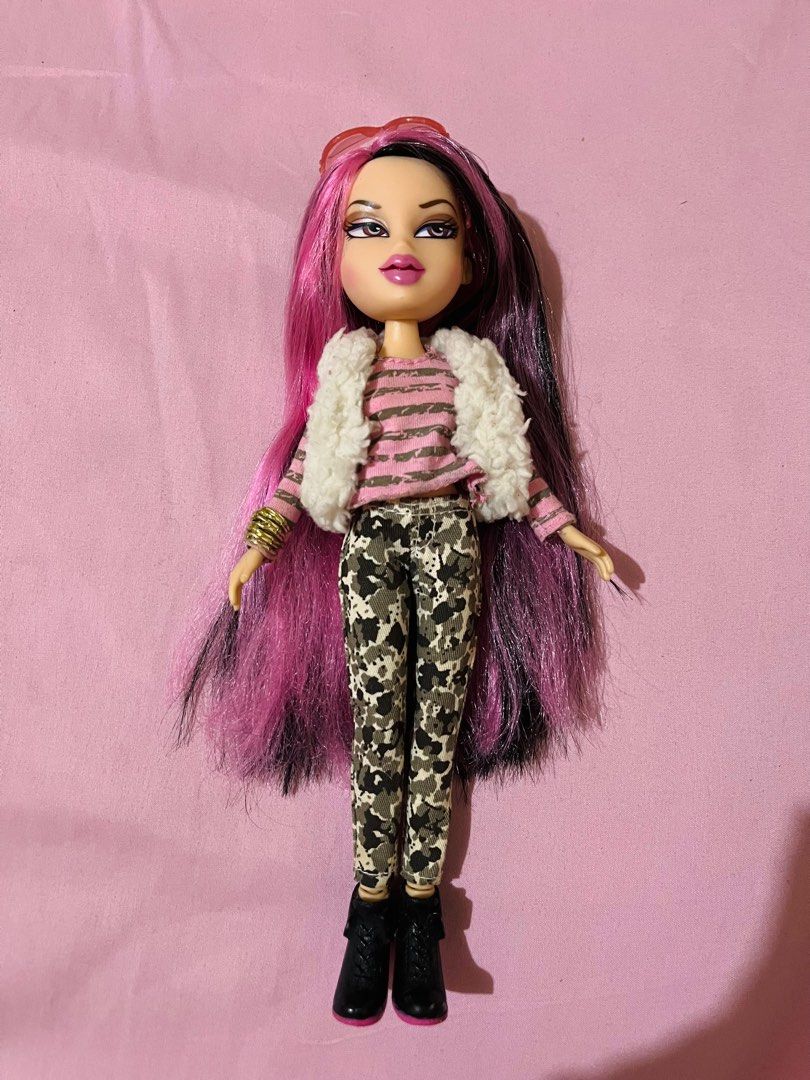 Bratz Boutique Jade (Category: Kids Toys) located in Legazpi City. Submitted by pink_moonlight (Listing ID 1292888523, Image 1). Description: .