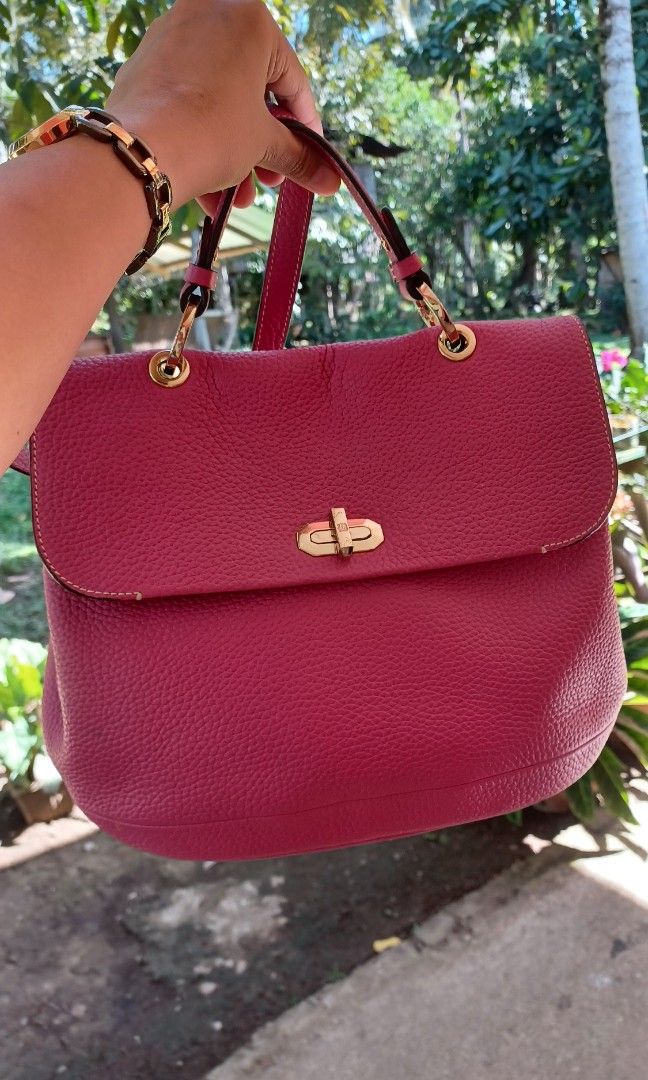 Bruno Magli Purely Made in Korea Two Way Leather in Pretty pink.large size.super Like new.gold hardwares.no sign of use.no flaws.interior hologram and very clean. (Category: Cross-body Bags) located in Oroquieta. Submitted by repontemar42947 (Listing ID 1292858377, Image 1). Description: No Sign of use.In very excellent condition.Sooo pretty in pink. Hardwares are gold.Larg size.Hand bag Cross body bag..