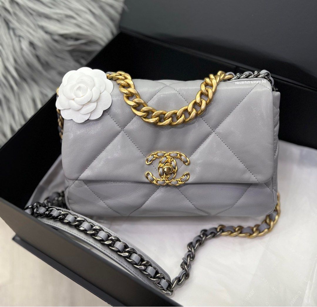 Light grey chanel bag online