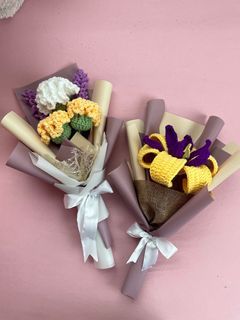 Crochet flower bouquet (SOLD SEPERATELY)