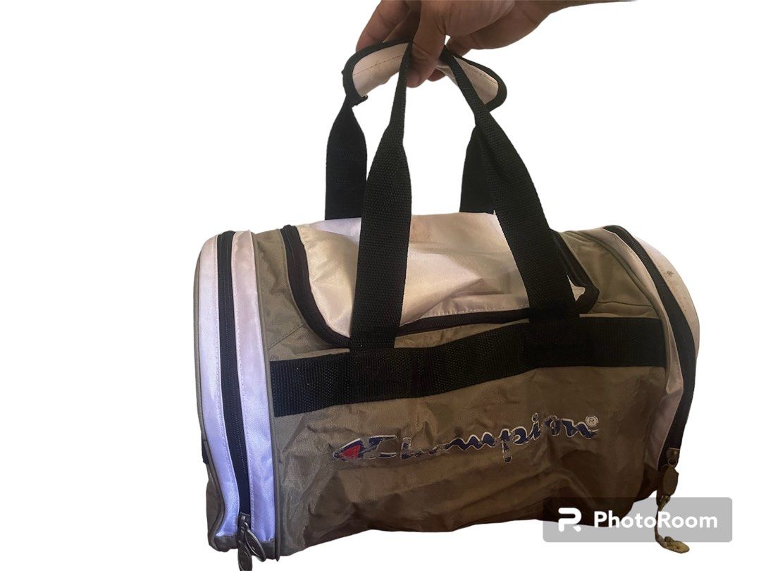 duffle bag champion (Category: Backpacks) located in Pasir Gudang. Submitted by prelovedbyamsha (Listing ID 1292841663, Image 1). Description: ✨Kapasiti super besar - Fabrik tahan lasak & kalis air - Bagasi kabin, praktikal, padat ✨ sesuai untuk travel .