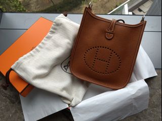 （分類：）位於 。 由 dansharid 提交（商品編號 1292869045，圖片 1）。簡介： 。