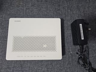 Huawei echolife hg8240h WiFi /tp link archer C6 ac200 router, Computers ...